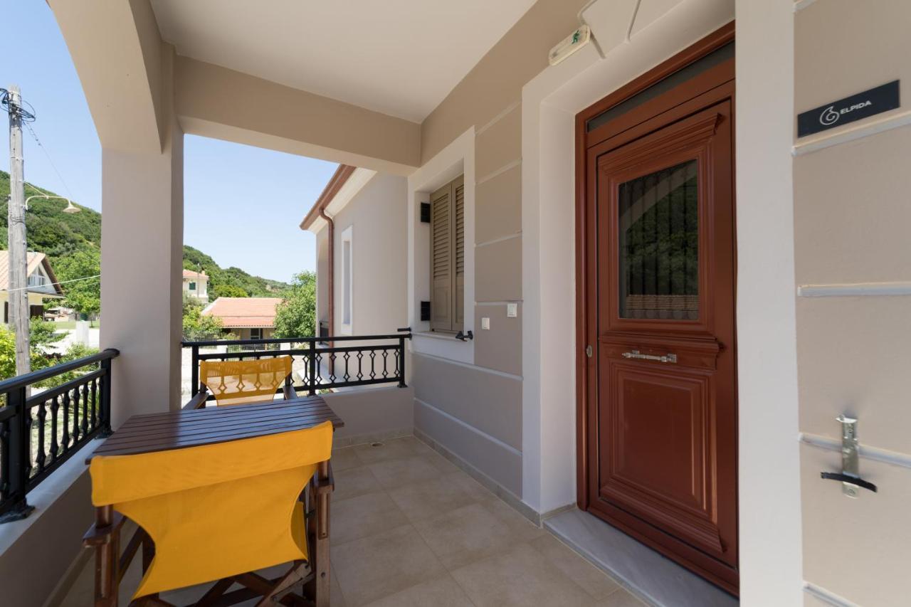 Vilatoria Guesthouse Agia Thekli Eksteriør bilde
