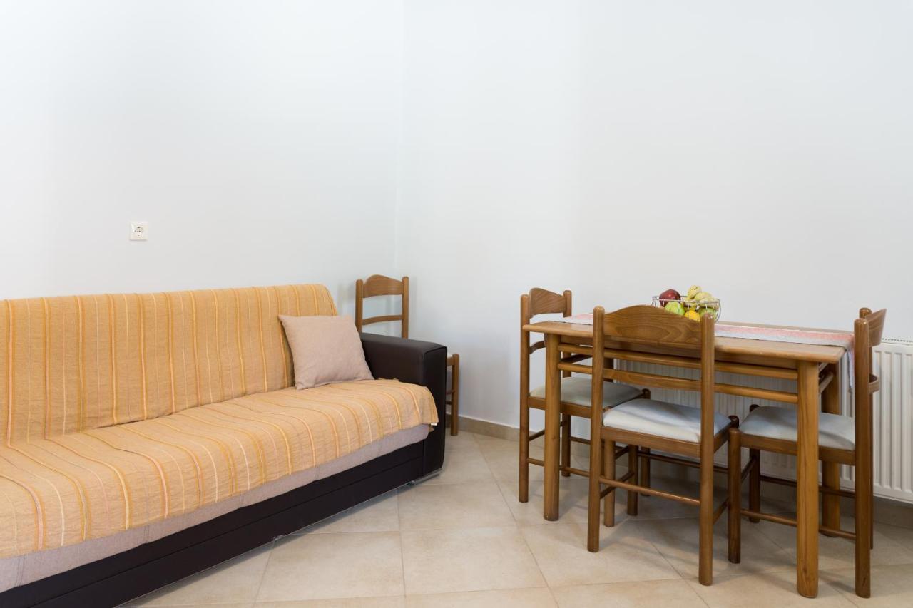 Vilatoria Guesthouse Agia Thekli Eksteriør bilde