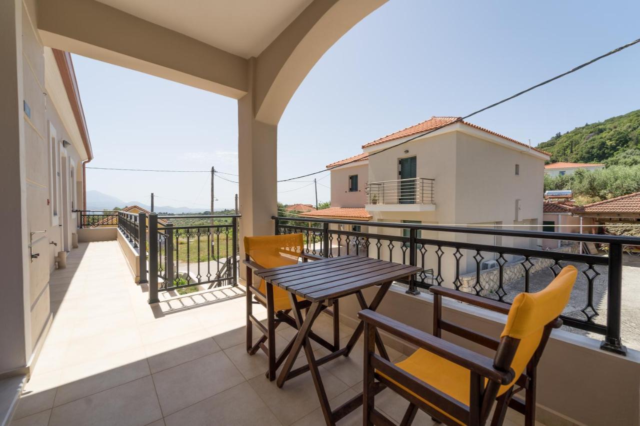 Vilatoria Guesthouse Agia Thekli Eksteriør bilde